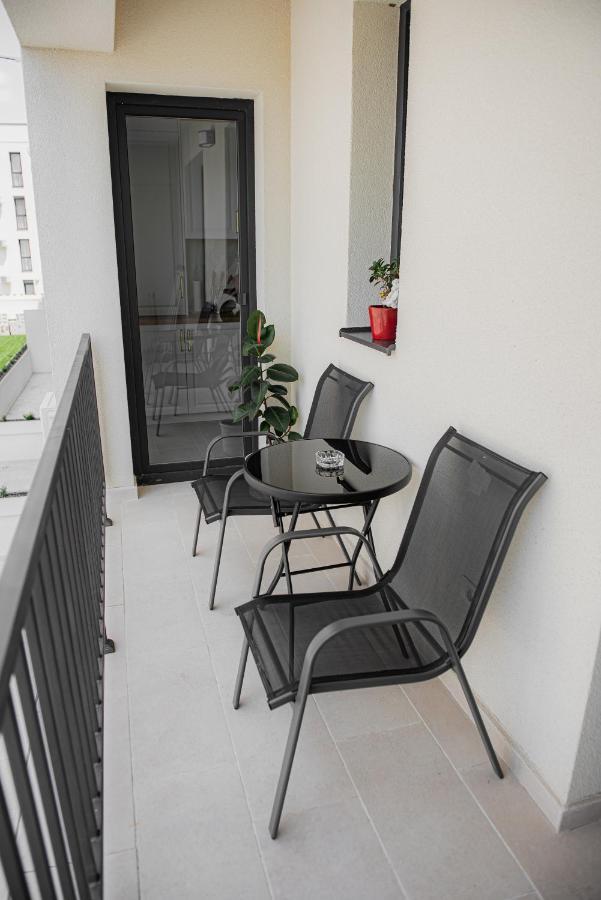 Modern Apartment In Timisoara Bagian luar foto
