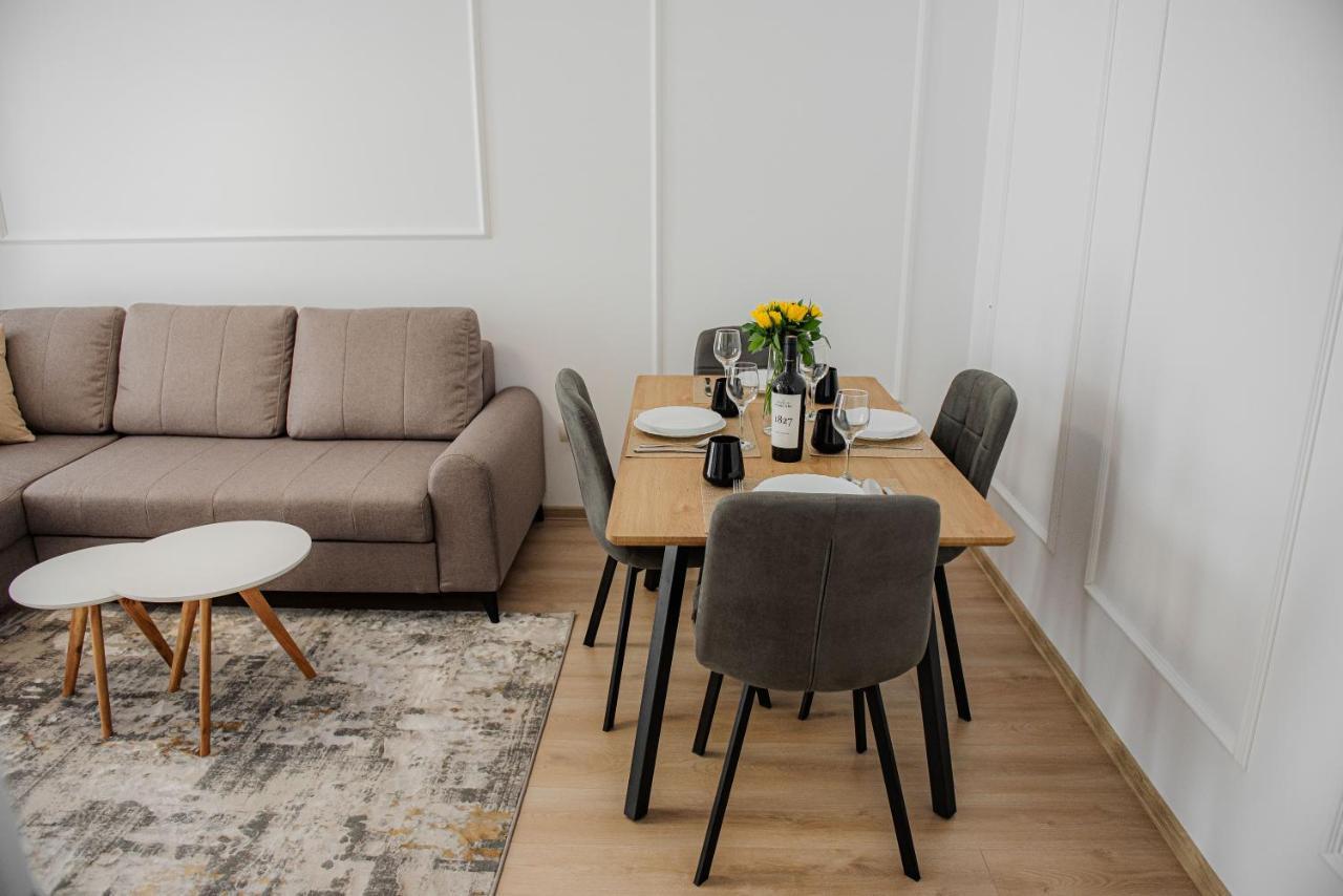 Modern Apartment In Timisoara Bagian luar foto