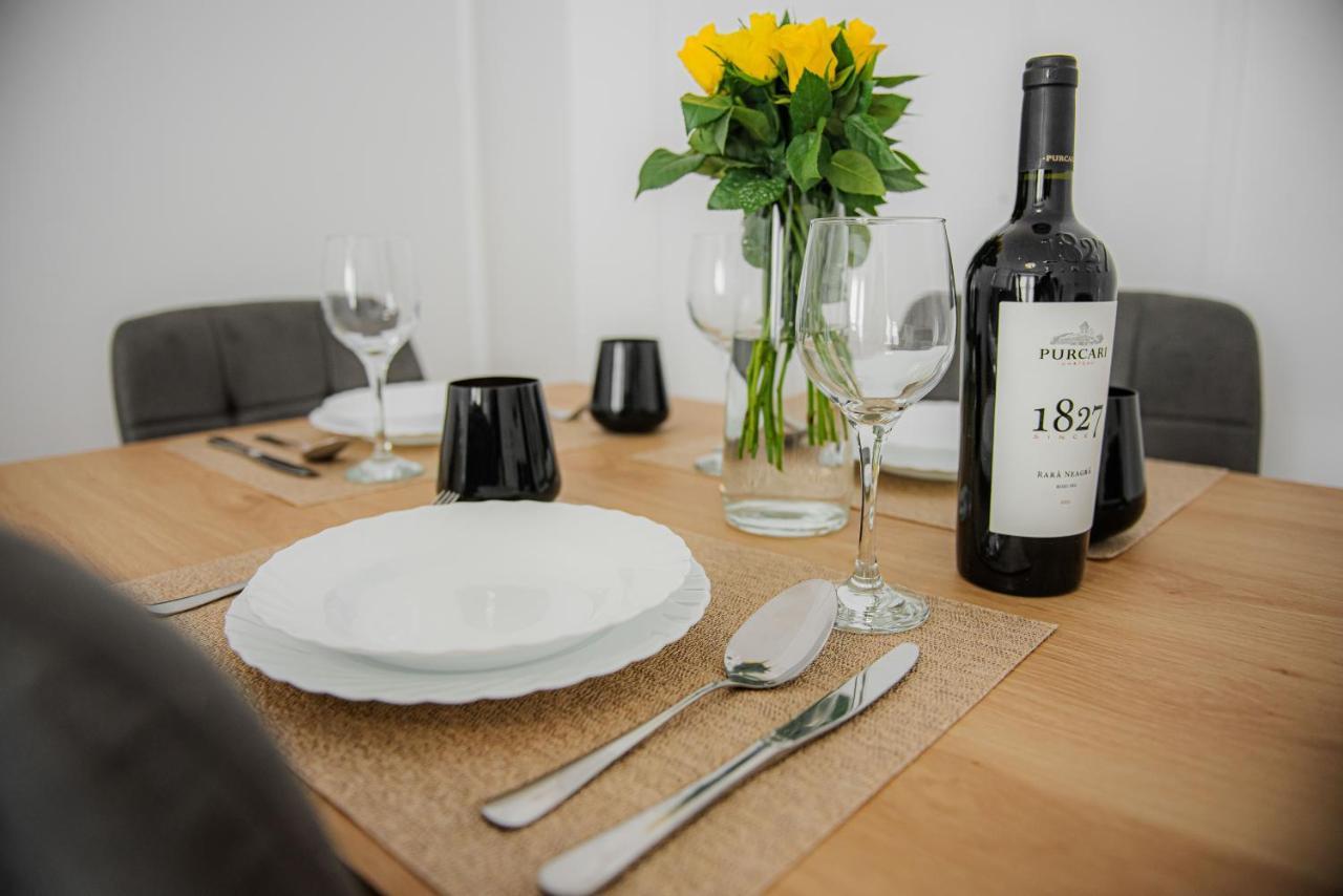 Modern Apartment In Timisoara Bagian luar foto