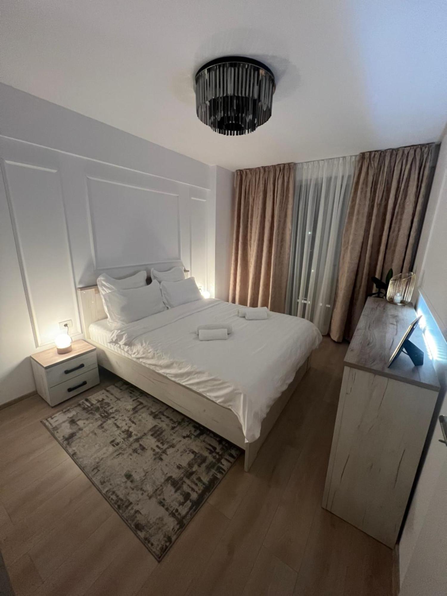 Modern Apartment In Timisoara Bagian luar foto